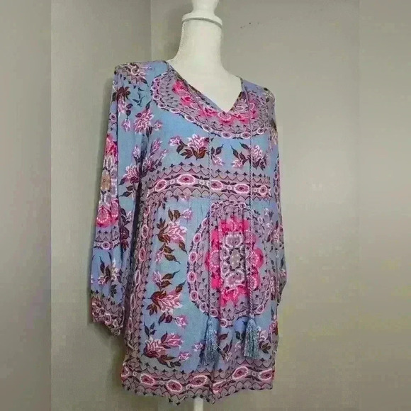 Entro Boho Top With Tassels - Picture 2 of 10